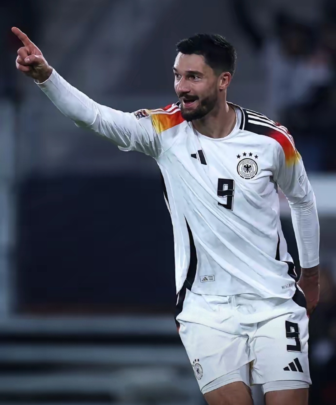 德国杯转会期再迎强敌，那不勒斯战术微调，主帅态度：悬念犹存，数据趋势出现新变化的简单介绍-开云真人