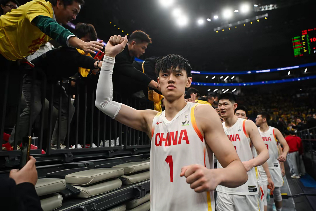 包含关键时刻深圳男篮备战CBA季后赛，官宣签约细节曝光，底气十足，年轻球员得到机会的词条-开云真人