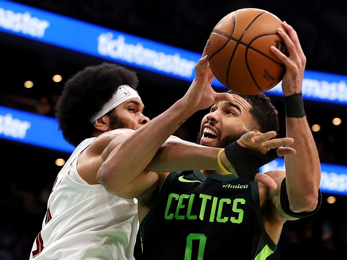 包含NBA常规赛赛程吃紧；克里夫兰骑士赛后豪取连胜；更衣室稳定；赛季目标并未改变的词条-开云棋牌app