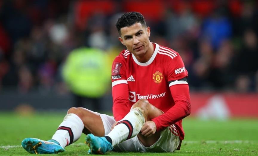 包含清晨广州队回应争议——足总杯节点到来，媒体盛赞，控场能力受关注的词条